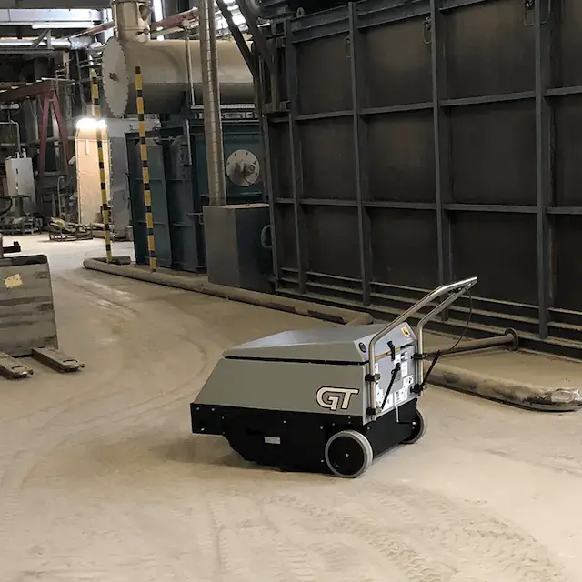 tc_gt_sweeper_large_factory_envoirnment_white_stripe_ewout_1_27eb2252d9.webp
